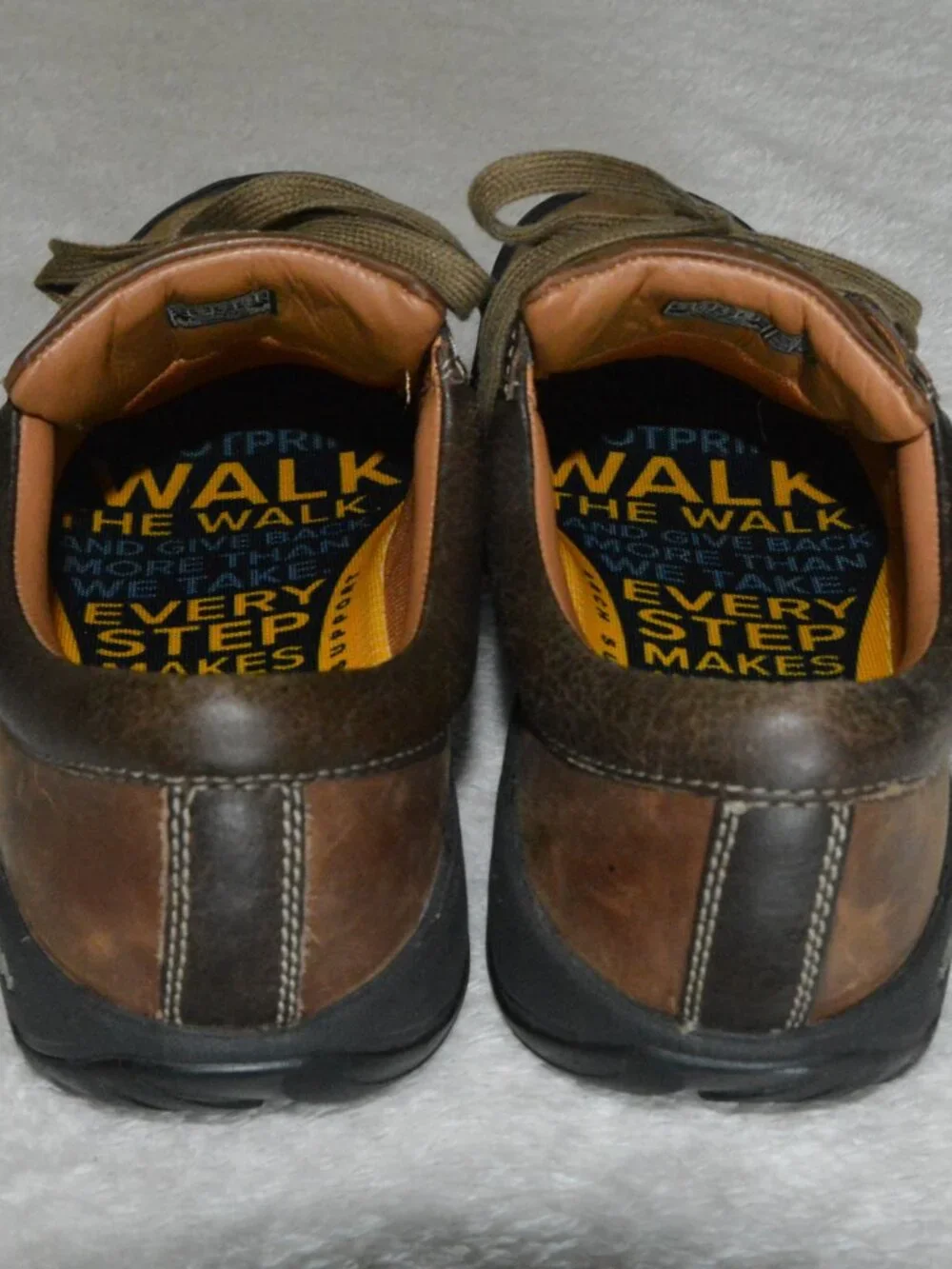 KEEN Austin Men's Casual Shoes Brown Leather size 10